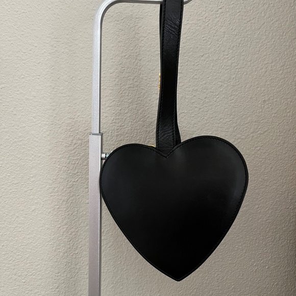 Moschino vintage heart purse - Picture 4 of 5